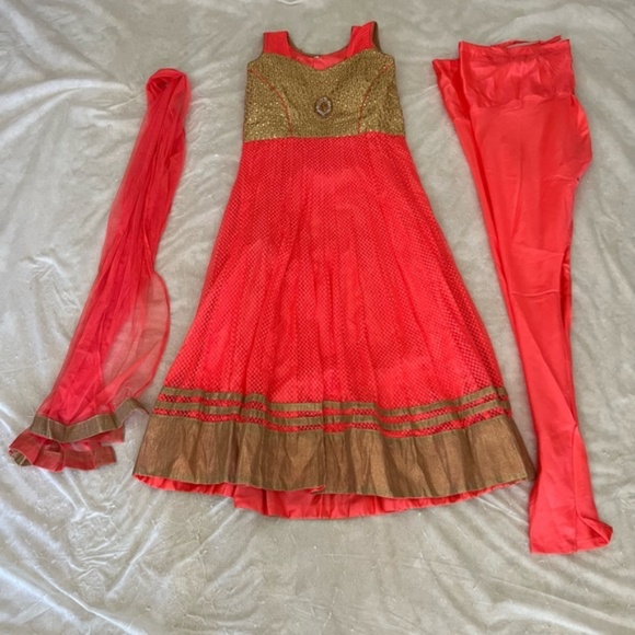 Peach Salwar set - Picture 1 of 2